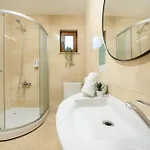 Culture At Your Doorstep - Modern 1br In The Center Apartment *