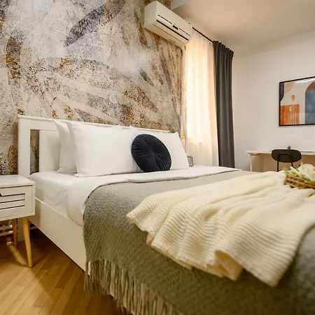 Culture At Your Doorstep - Modern 1br In The Center Bucareste