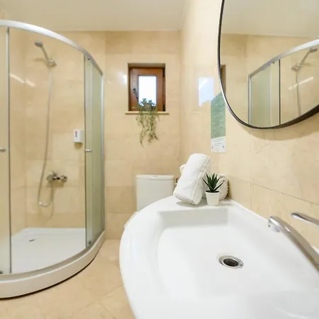 Culture At Your Doorstep - Modern 1br In The Center شقة *