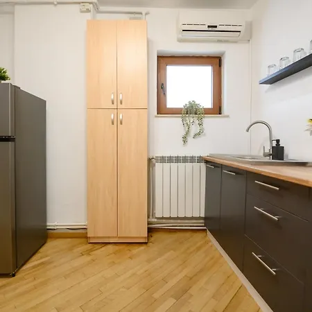 Culture At Your Doorstep - Modern 1br In The Center شقة بوخارست