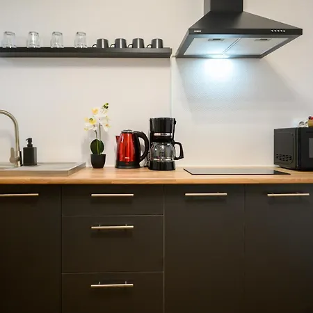 Culture At Your Doorstep - Modern 1br In The Center