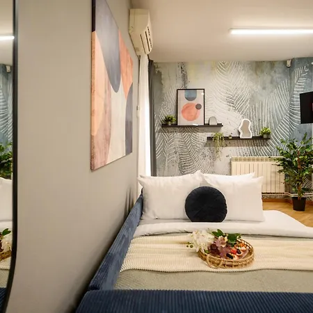 Culture At Your Doorstep - Modern 1br In The Center Bucareste