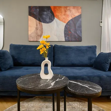 Culture At Your Doorstep - Modern 1br In The Center Apartamento Bucareste