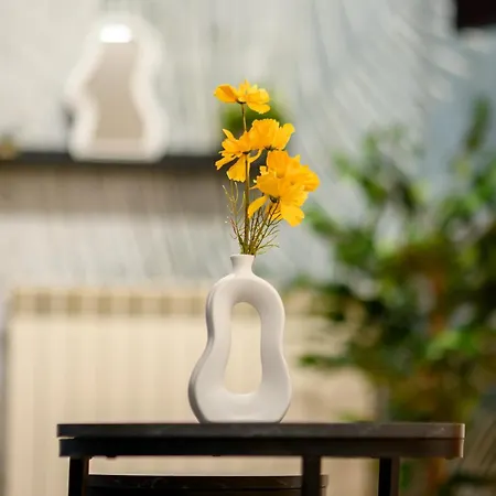 Culture At Your Doorstep - Modern 1br In The Center