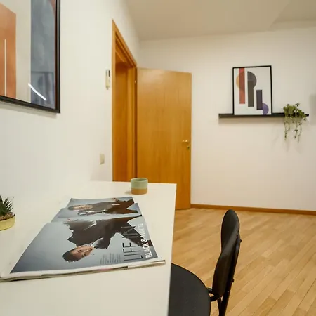 Culture At Your Doorstep - Modern 1br In The Center Apartamento