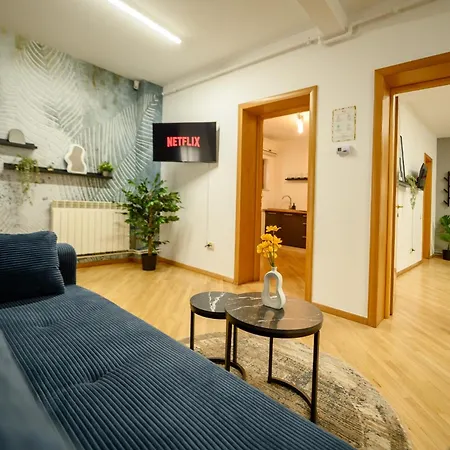 Culture At Your Doorstep - Modern 1br In The Center Apartamento