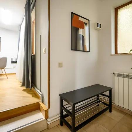 Apartamento Culture At Your Doorstep - Modern 1br In The Center Bucareste