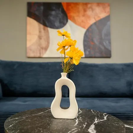 Apartamento Culture At Your Doorstep - Modern 1br In The Center *