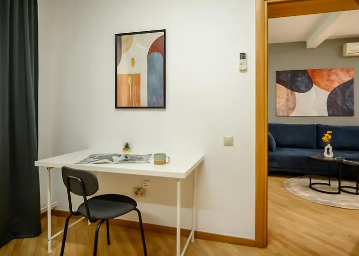 Culture At Your Doorstep - Modern 1br In The Center 布加勒斯特