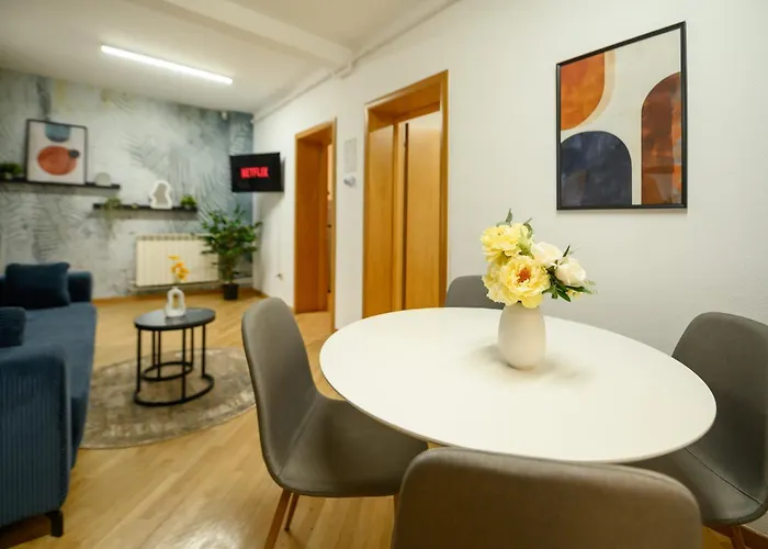 Culture At Your Doorstep - Modern 1br In The Center * 布加勒斯特