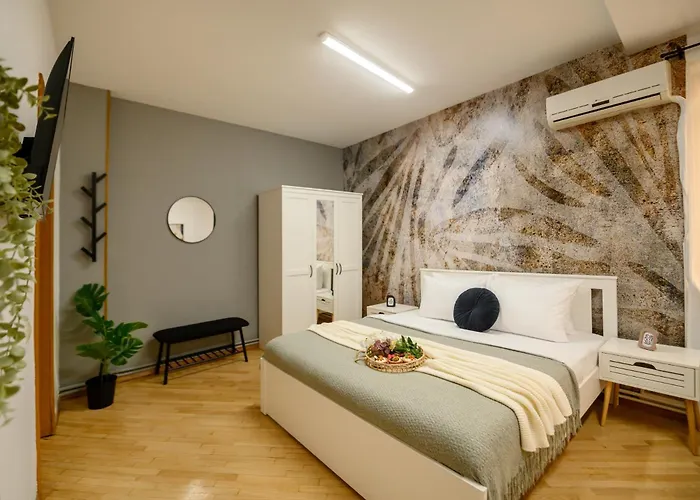 Culture At Your Doorstep - Modern 1br In The Center Apartmán